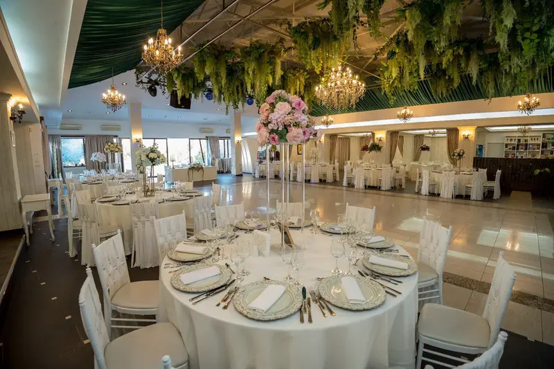 Restaurant nuntă București – Epic By The lake