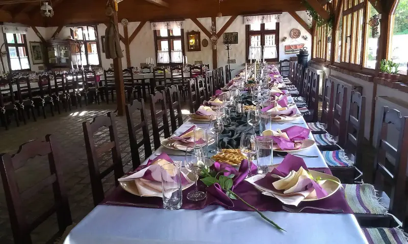 Restaurant nuntă Harghita – Hanul Arpad Haza
